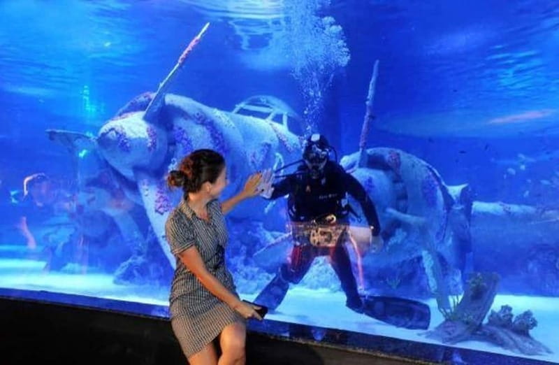Antalya: Aquarium, Wax Museum, Snow World, Wild Park - Oceanride XD Cinema and the Green Screen Photo Moment