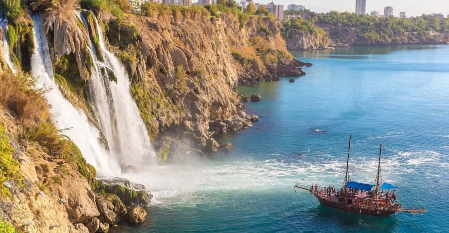 Antalya: Beach & Waterfalls Boat Trip w/ Lunch & Soft Drinks - Getting to the Port and Finding FREEDOM DELUXE