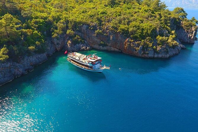 Antalya City Tour Full-Day Boat Tour Cable Car and Waterfall Peerless&Excellent - Antalya Old Town (Kaleici): Narrow Streets and a Restaurant Lunch Break