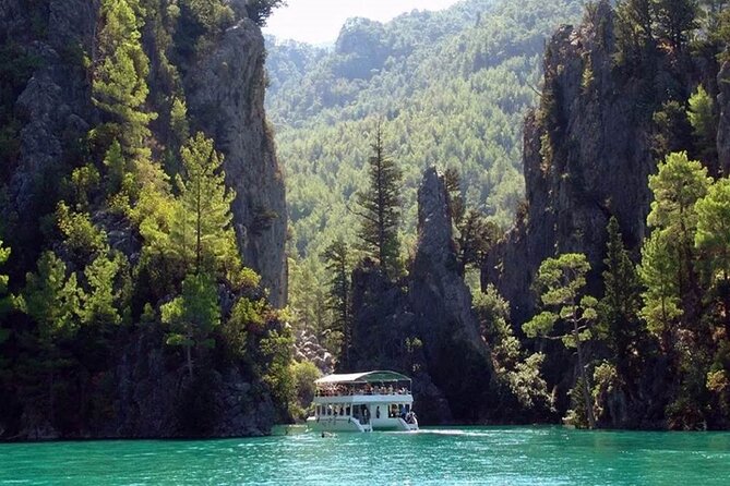 Antalya Green Canyon Boat Trip With Lunch And Drinks - Lunch by the water: choose chicken, fish, or meatball with salad