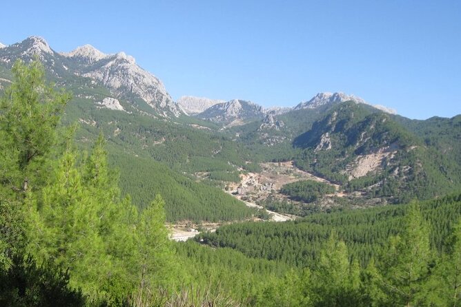 Antalya Jeep Safari Off Road Adventure - Lunch choices, vegetarian options, and the drinks gap