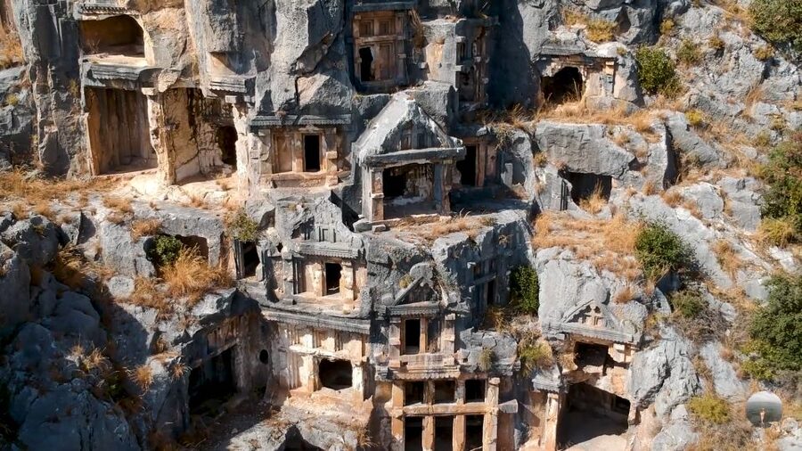 Antalya/Kemer: Kekova Sunken City, Demre & Lycia Day Tour - Lunch in the Demre region before the boat leaves