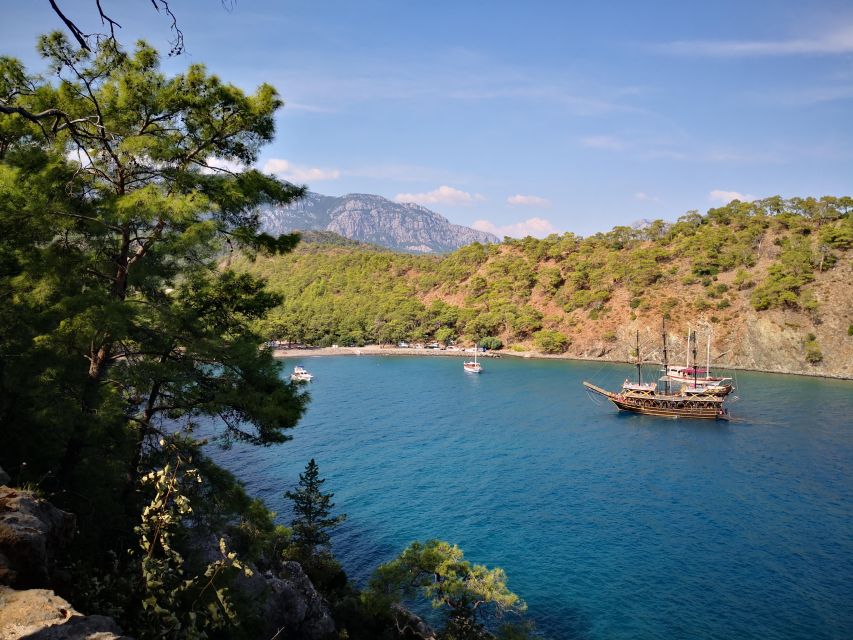Antalya & Kemer: Pirate Boat Tour With Foam Party & Swimming - Cennet and Aquarium Coves, Plus Alaca Water for Snorkeling-Style Fun