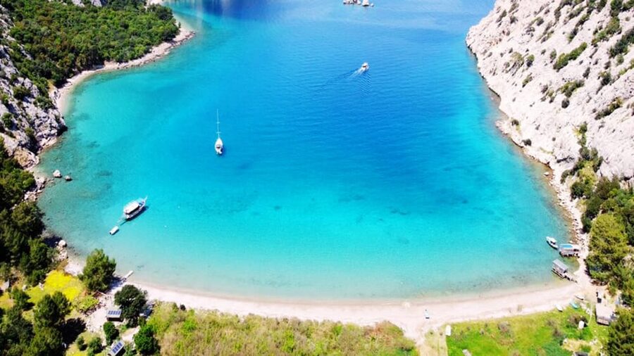 Antalya/Kemer: Porto Genoese Boat Trip & Mud Bath with Lunch - Lunch onboard: included, filling, and not too fussy