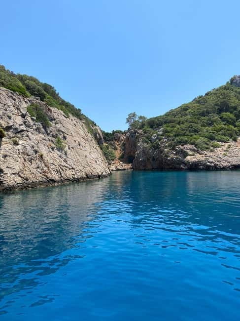 Antalya/Kemer: Suluada Boat Tour with Bays & Maldives Beach - Why Suluada feels like a different beach world from Kemer