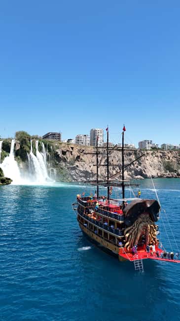 Antalya: Lara Pirate Boat Trip with Lunch and Pickup - DJ, foam party, and the fun level question