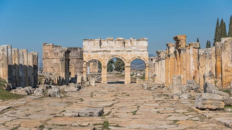 Antalya: Pamukkale Tour with Hot Air Balloon and Lunch - The early morning transfer from Antalya, and how to make it easy