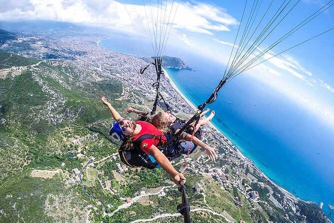 Antalya Paragliding Experience By Local Expert Pilots - Small Group Transfer: Why the Number Matters