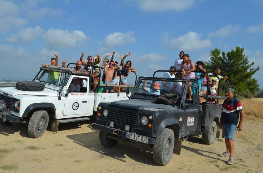 Antalya Şelale Ziyaretli Jeep Safari Turu - Getting Picked Up in Antalya and Driving in a Land Rover Defender