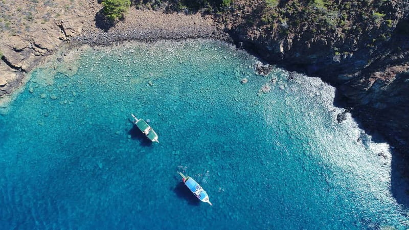 Antalya: Suluada Island Boat Trip with Lunch & Hotel Pickup - Osman Baba Boat: what comfort looks like on a day like this
