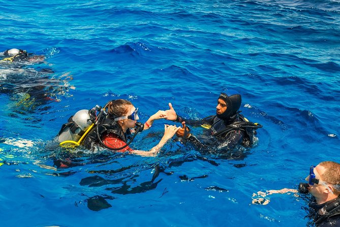 Diving in the Mediterranean sea - Pickup and Getting to the Boat: Where First-Timers Can Lose Time