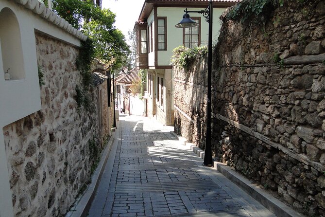 Explore The Old Town With Local Taste - Forty Stairs to the Ancient Port: Views That Explain the Geography