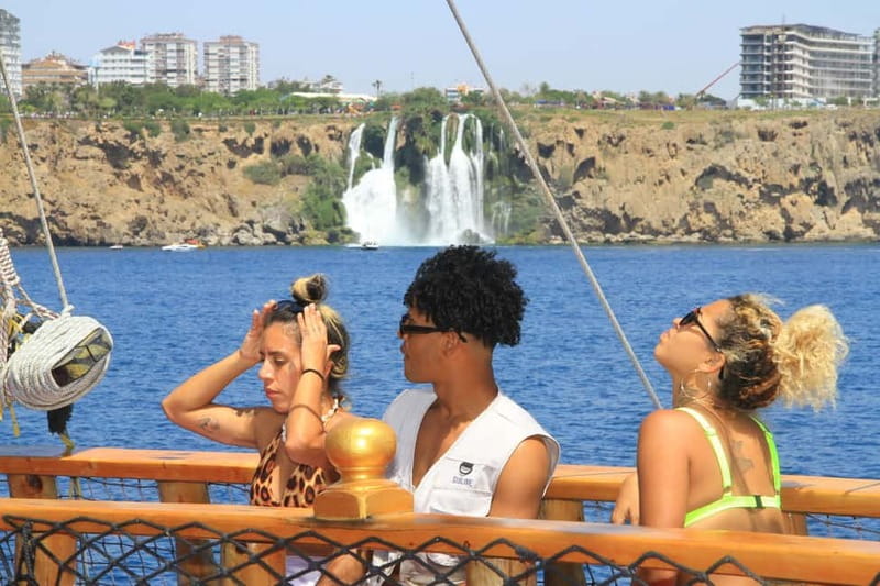 From Antalya/City of Side 2-Day 1-Night Trip to Cappadocia - Onyx workshop: a practical stop with tourist-friendly shopping