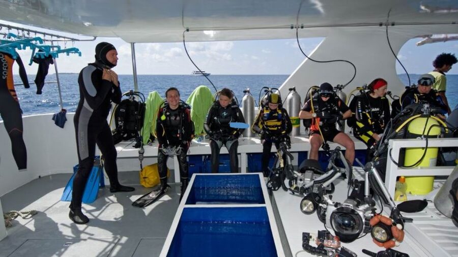 From Antalya| Kemer: Diving Tour with Experienced Instructor - Boat briefing, gear setup, and what beginner training really means