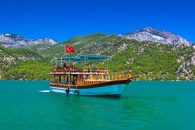 Green Canyon Boat Trip with Lunch and Unlimited Drinks - Green Lake Lunch: Simple Food, Unlimited Drinks, and How Not to Get Stuck
