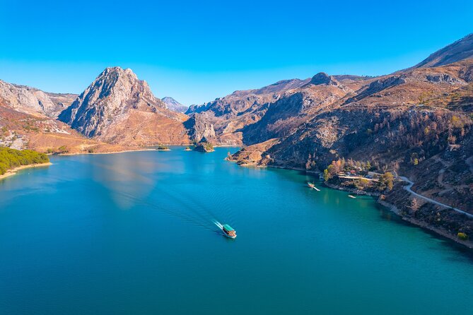 Green Canyon Boat Trip with Lunch and Unlimited Drinks - Fishing on Green Lake and the Second Swim Stop