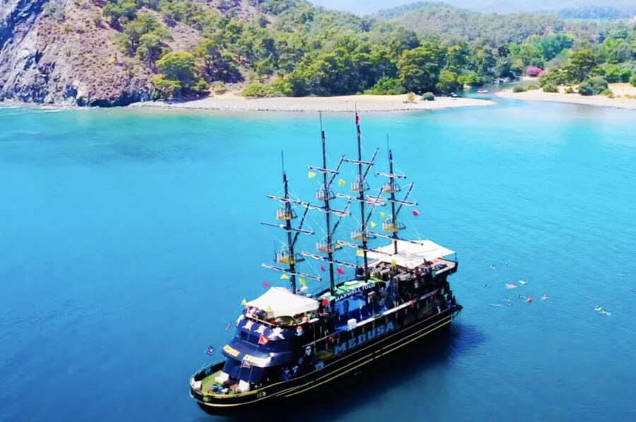 Kemer/Antalya/Belek/Kundu, Exciting Pirate Ship Adventure - Pirate Ship Day Trips from Kemer: The Real Appeal