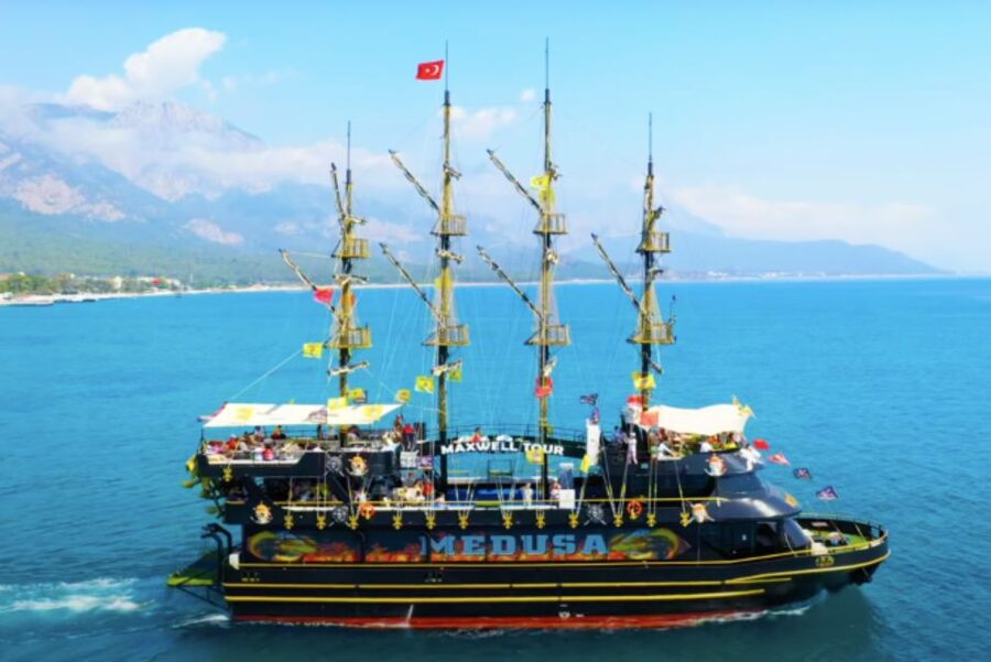 Kemer/Antalya/Belek/Kundu, Exciting Pirate Ship Adventure - Kiriş Bay (Aquarium Bay): Clear Water and Marine-Spotting Chances