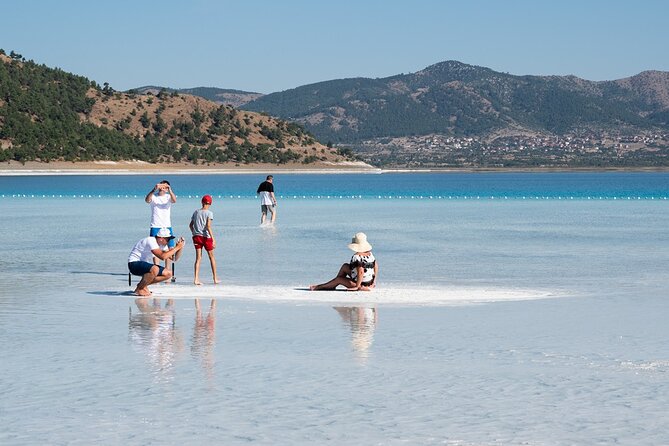 Kemer Exclusive Salda Lake & Pamukkale Day Tour w/Meals & Pickup - Denizli lunch plus a stonemason stop: culture break without stealing the day
