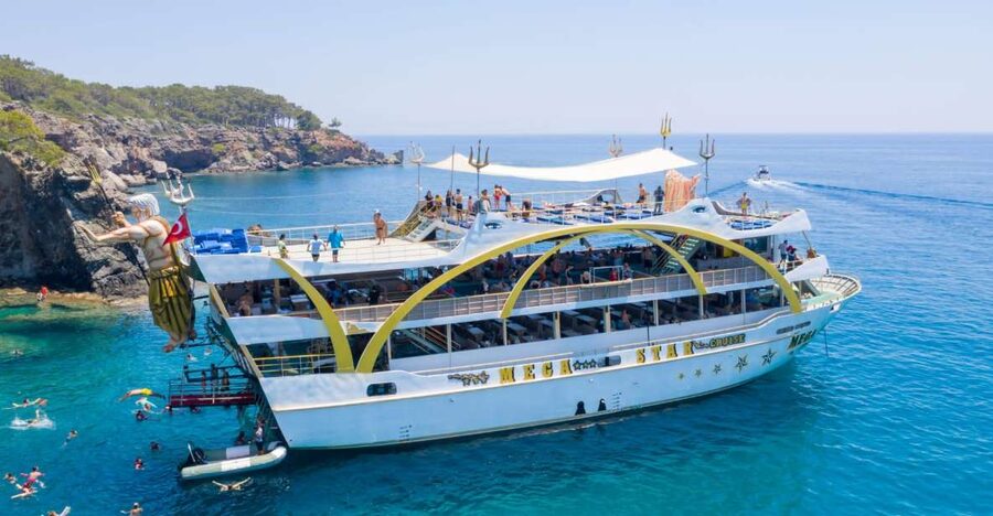 Kemer: Full-Day Boat Trip with Lunch and DJ - Foam Parties and the DJ Scene: Fun, but Treat It Like a Beach Day