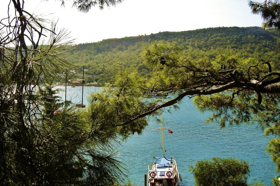 Kemer Full-Day Pirate Boat Trip with Lunch - Swimming and Snorkeling Breaks in Calm Pebble Bays