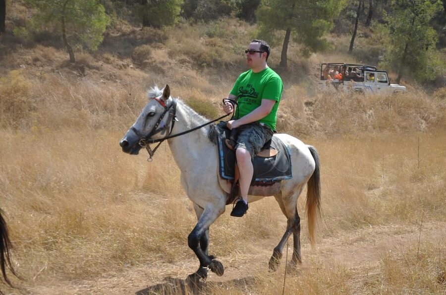 Kemer Horse Safari, pick up from Kiris, Beldibi, Goynuk - Entering The Kemer Forest From the Saddle