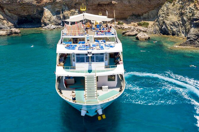 Kemer Mega Star Boat Trip With Hotel Transfer and Lunch - What to expect on board: group energy and the captain vibe