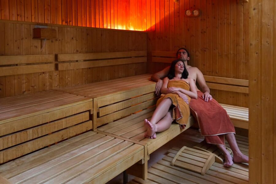 Kemer: Turkish Bath Expereince with Hotel Transfers - Languages, guides, and how to avoid confusion in the heat