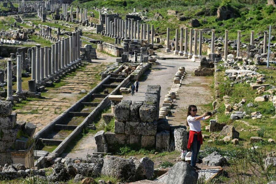 Perge, Aspendos & city of Side Full-Day Tour from Antalya - Perge: Artemis, the Hellenistic Gate, and Why the Streets Feel Real