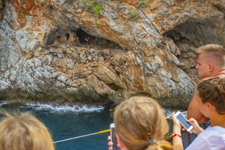 Red Dragon Pirate Boat Trip & Lunch - Drinks, Photos, and What You Will Pay Extra For