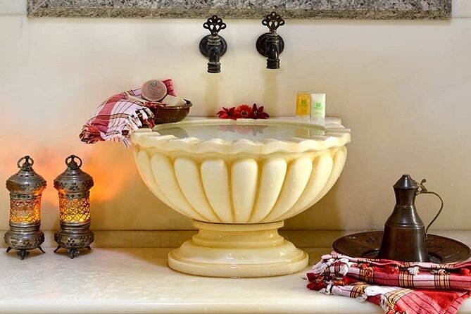 Turkish bath from Kemer - Changing Rooms, Check-In Pace, and Small Comfort Questions